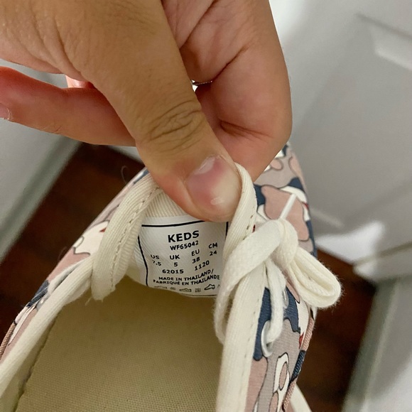 Keds Women’s Champion Leather Sneaker - Picture 4 of 5